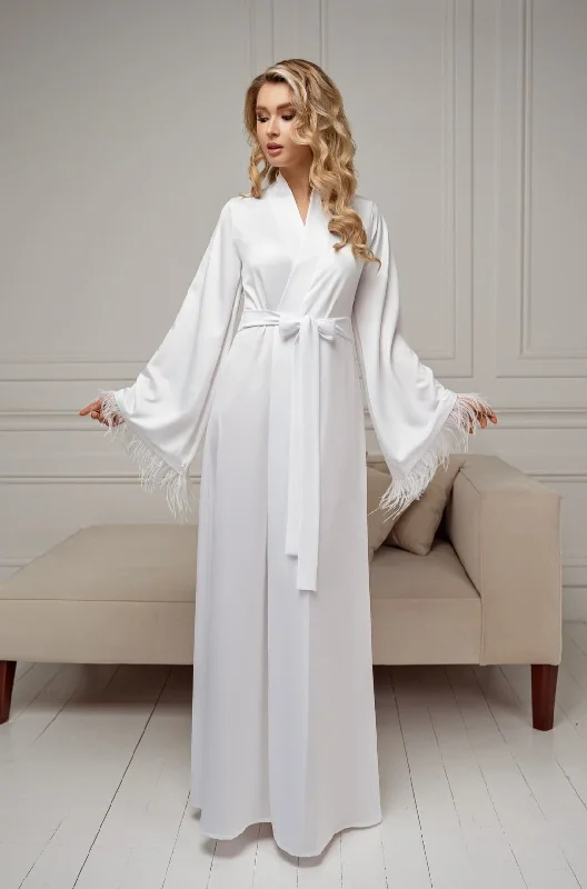 Long feather robe for bride White